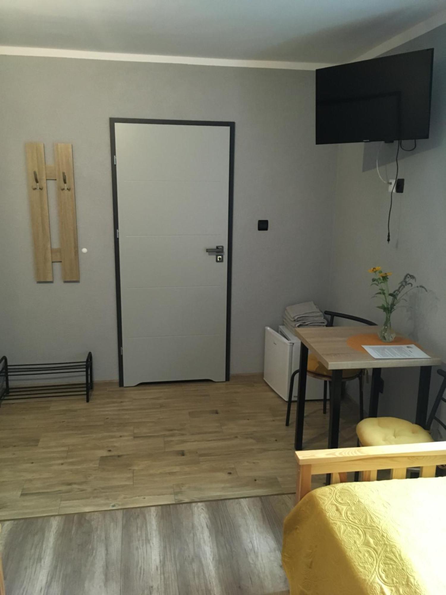 Homestay Sloneczne Wzgorze *